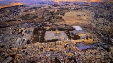 Kudüs'te özlenen asırlar... Hz. Ömer'in tarihi emannamesi yeniden gündemde