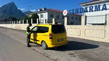 Kurallara uymayan ticari taksi sürücülerine ceza yağdı
