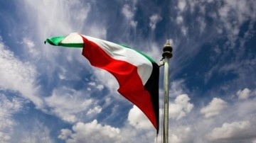 Kuveyt'te Meclis feshedildi ve yeni seçim kararı alındı
