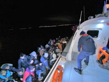 Lastik bot içerisindeki 51 düzensiz göçmen kurtarıldı
