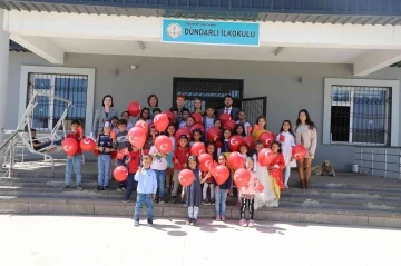 Liv Hospital Gaziantep, çocukların bayramını okulda kutladı
