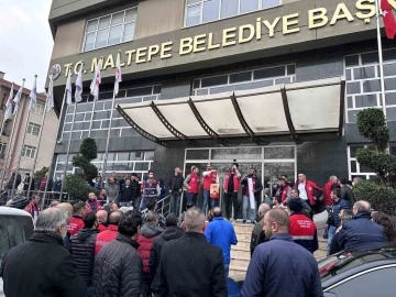 Maltepe’de maaşını az bulan belediye işçileri eylem yaptı
