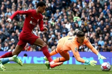 Manchester City, Liverpool'u geriden gelip 4-1 mağlup etti
