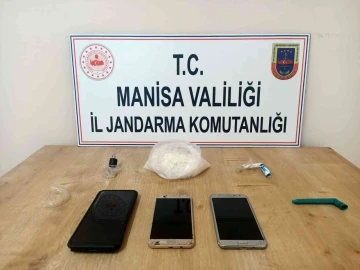 Manisa’da uyuşturucu operasyonu: 4 kişiye gözaltı
