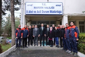 Mardin Valisi Tuncay Akkoyun, AFAD İl Müdürlüğünde incelemelerde bulundu
