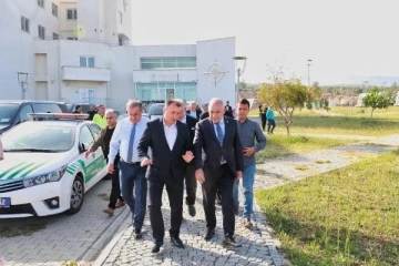 Mehmet Büyükekşi, Yeni Mersin İdmanyurdu Futbol Kulübü ve Erdemli Tesisleri'ni ziyaret etti
