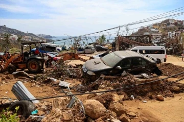 Meksika’da Otis Kasırgası’nda can kaybı 39’a yükseldi
