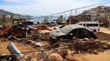 Meksika'da Otis Kasırgası: Can kaybı 39'a çıktı