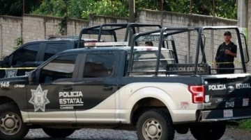 Meksika’da protestocular 13 polisi rehin aldı