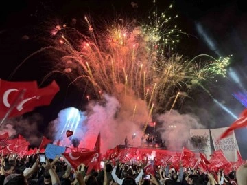 Mersin Büyükşehir Belediye Başkanı Vahap Seçer 31 Mart Seçimlerini Değerlendirdi