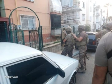 Mersin'de tefeci operasyonu; 2 gözaltı