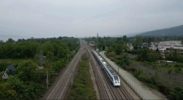 Milli Elektrikli Tren Seti 575 bin yolcu taşıdı
