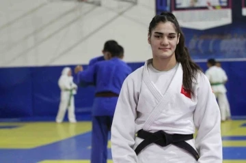 Milli judocu Sinem, Avrupa şampiyonluğunun ardından gözünü olimpiyatlara dikti
