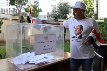 Mısır cumhurbaşkanlığı seçimi için sandık başında
