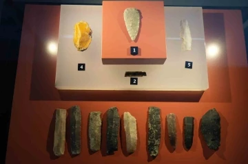 MÖ 5900’lü yıllara ait volkanik cam kaya Samsun Müzesi’nde sergileniyor
