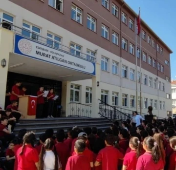 Murat Atılgan Ortaokulu eski günlerine döndü
