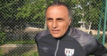 Mustafa Gürsel: "Hazırlık maçlarında kendimizi geliştirmek istiyoruz"