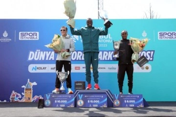 N Kolay Yarı Maratonu’nda ödüller sahiplerini buldu