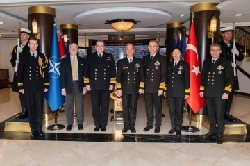 NATO MARCOM Komutanı Utley, Deniz Kuvvetleri Komutanlığını ziyaret etti
