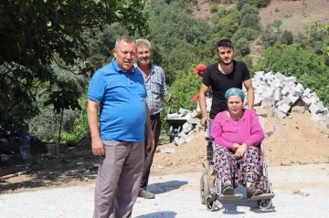 Nazilli Belediyesi engelli Şimşek’in evinin yolunu yeniledi
