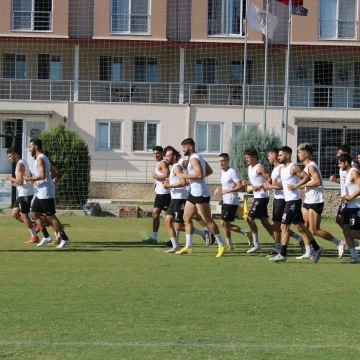 Nazilli Belediyespor, Bursaspor maçı hazırlıklarını tamamladı
