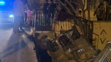 Nevşehir'de Otomobil Bahçe Duvarını Aşarak Devrildi