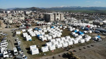 Nurdağı’nda kurulan çadırkent havadan görüntülendi
