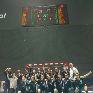 Odunpazarı Gençlik ve Spor Kulübü Kadın Hentbol Takımı finale çıktı
