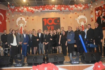 Öğretmenlerden Cumhuriyet’in 100’üncü yılına özel konser

