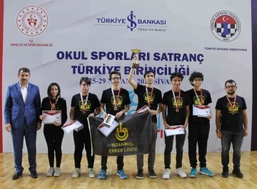Okul Sporları Satranç Türkiye Birinciliğinde ödüller sahiplerini buldu
