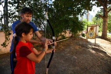 Osmaniye belediyesi yaz spor okullarında çocuklar, eğlenerek öğreniyor