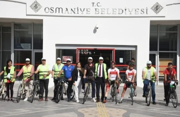 Osmaniye’de Avrupa Hareketlilik Haftası nedeniyle bisiklet turu düzenledi
