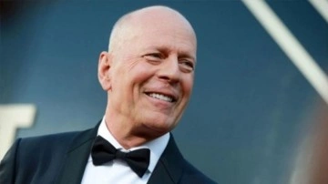 Oyunculuğu bırakmıştı: Afazi teşhisi konulan Bruce Willis'ten ilk fotoğraf
