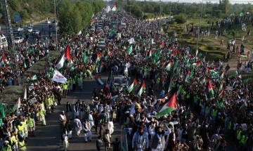 Pakistan’da yaklaşık 1 milyon kişi İsrail’i protesto etti
