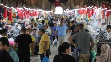 Pasaportsuz giriş başladı, Bulgar turistler Edirne’ye akın etti
