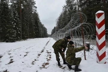 Polonya, Rusya sınırına elektronik bariyer örecek
