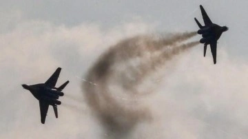 Polonya, Ukrayna'ya MiG-29 savaş uçağı verdiklerini açıkladı