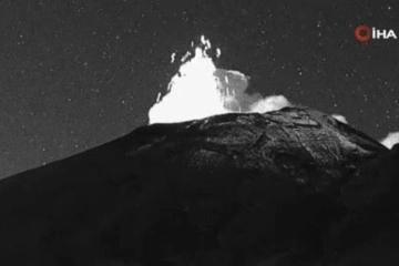 Popocatepeti Yanardağı'nda 3 yeni patlama