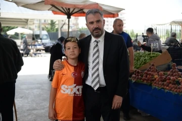 Pursaklar Belediye Başkanı Çetin’den pazar ziyareti
