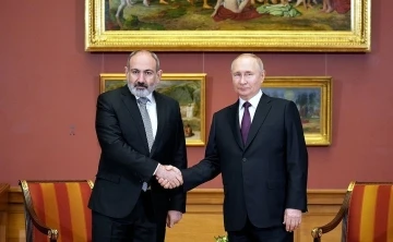 Putin: &quot;Aliyev ve Paşinyan ile üçlü görüşme yapmayı başardık&quot;
