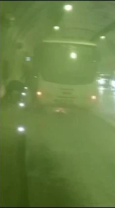 &quot;Kudüs Fatihi Selahaddin Eyyubi&quot; dizisinin figüranlarını taşıyan otobüs alev alev yandı
