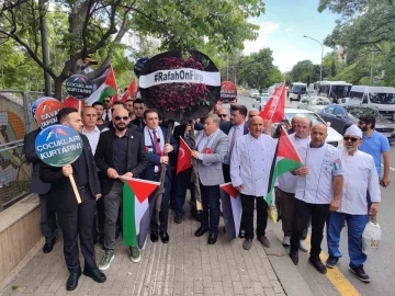 Refah’a saldırı İsrail Büyükelçiliği önünde protesto edildi
