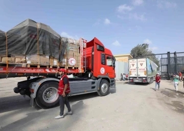 Refah Sınır Kapısı’ndan ikinci yardım konvoyu geçti
