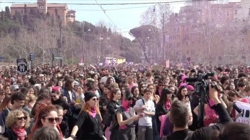 Roma ve Milano’da Kadın Hakları Protestoları