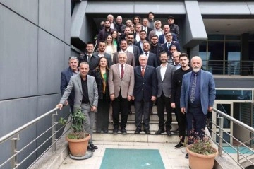 Şadi Özdemir, Bursaspor Başkanı Sinan Bür ve yönetimini ziyaret etti
