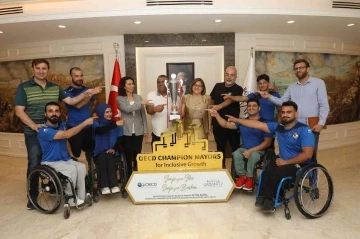 Şahin, Türkiye ikincisi Gazişehir Gaziantep takımını ağırladı
