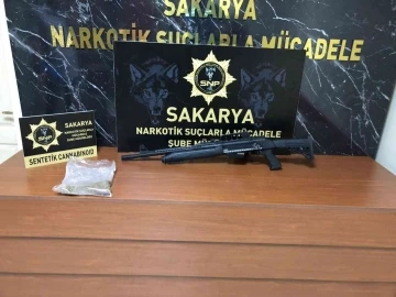 Sakarya’da uyuşturucu operasyonu: 4 gözaltı
