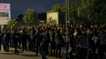 Samandıra'da büyük kalabalık! Ali Koç'un istifası isteniyor