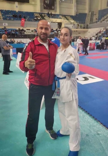 Şampiyon milli karateci, dereceyle Gazi Üniversitesi Besyo’da
