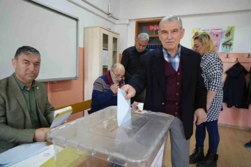 Samsun’da oy kullanma işlemi başladı
